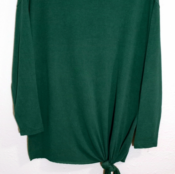 Sweater - Picture 2 of 3